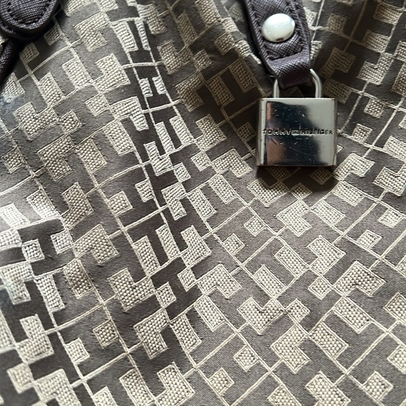 Free for $40+purchase - Picture 3 of 10